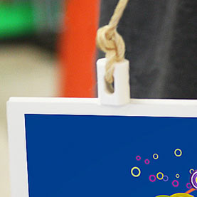 Twist N' Hook Foam Board Hanger <span style="color: #177ddd; font-weight: bold;">(100 Hooks)</span>